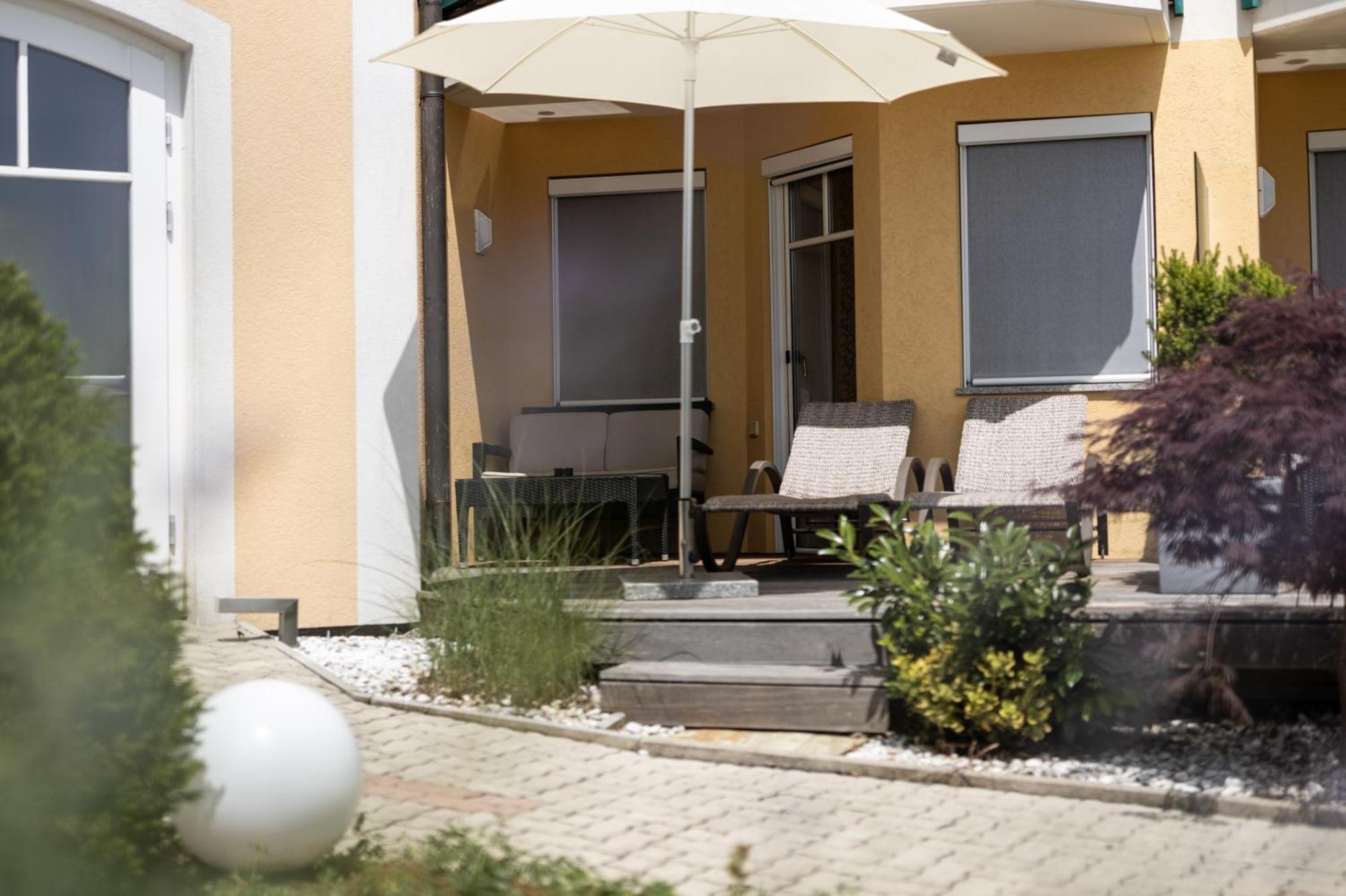 Maiers Kuschelhotel Loipersdorf Deluxe - Adults Only Loipersdorf bei Fuerstenfeld Exterior photo